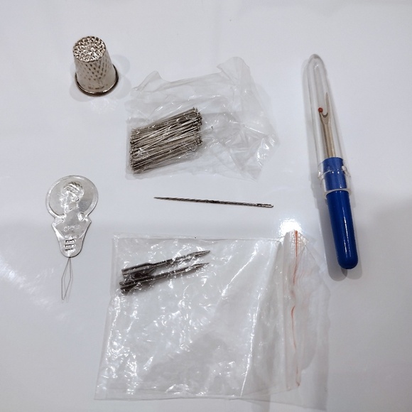 Simplicity Pattern 2821 Pajama Long Sleeve & Pants with Sewing Supplies - Picture 5 of 6